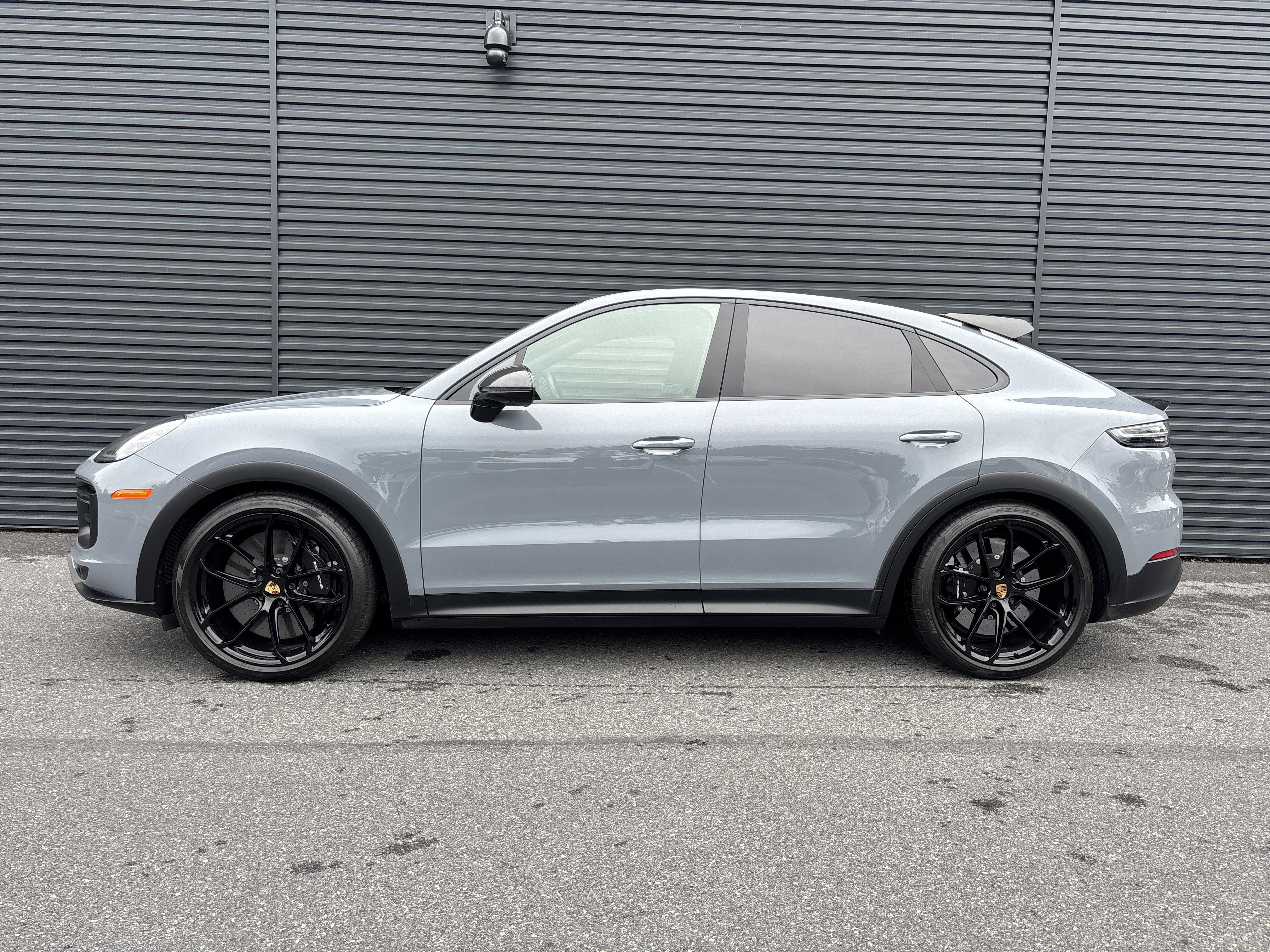 Used 2023 Porsche Cayenne Turbo GT image 2
