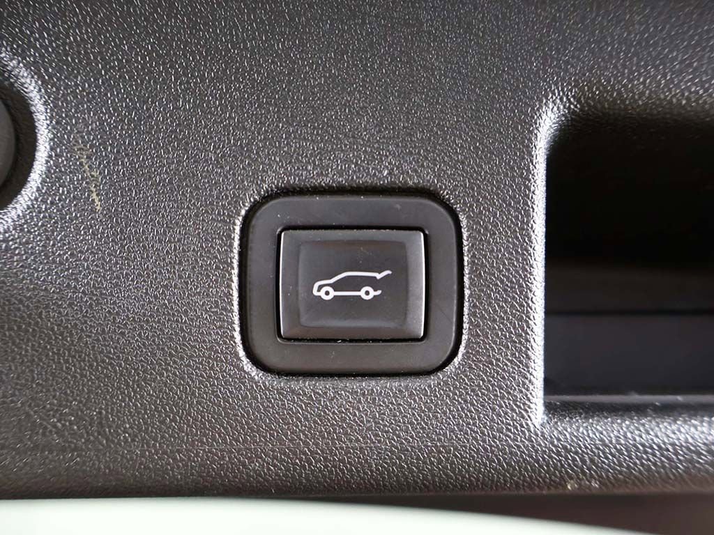 Used 2019 Chevrolet Equinox LT image 19