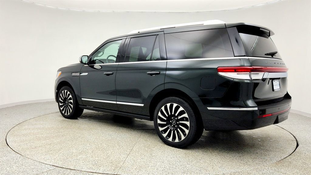Used 2022 Lincoln Navigator Black Label AWD/4WD image 7