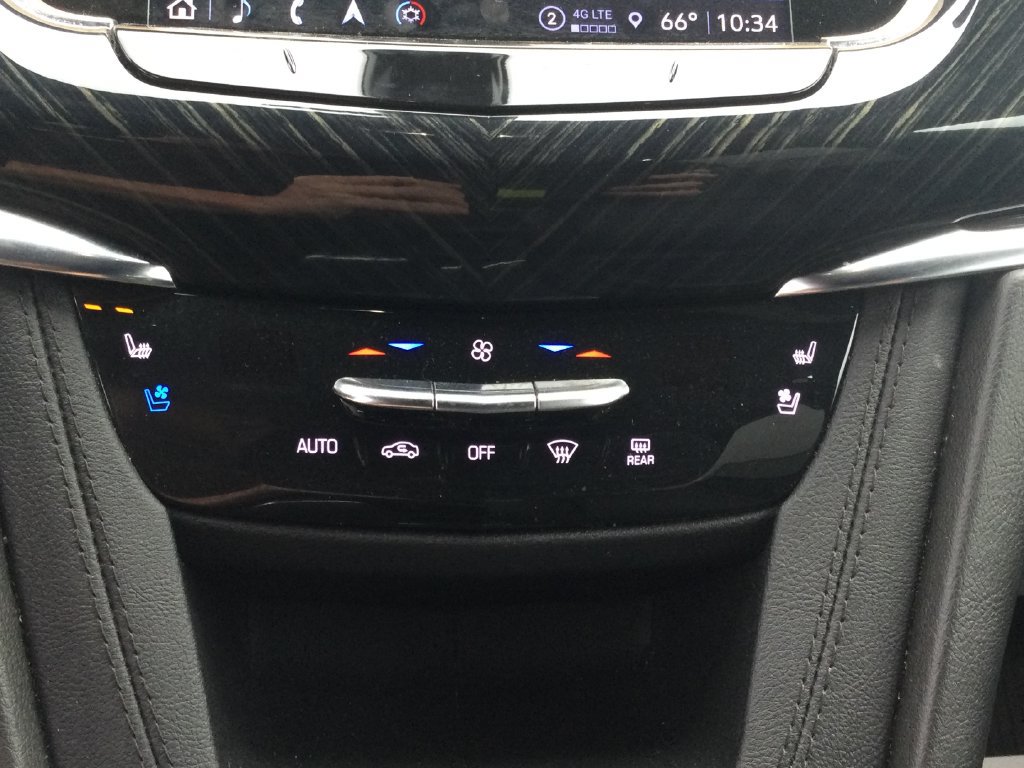 Used 2024 Cadillac XT6 Premium Luxury w/ LPO, Floor Liner Package AWD/4WD image 22