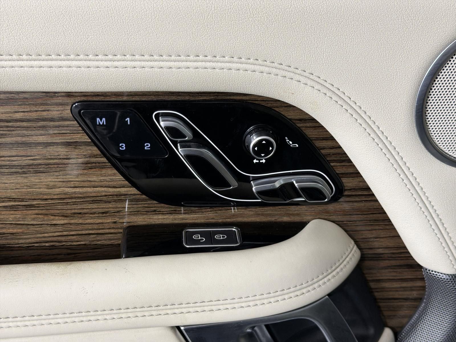 Used 2019 Land Rover Range Rover Supercharged image 23