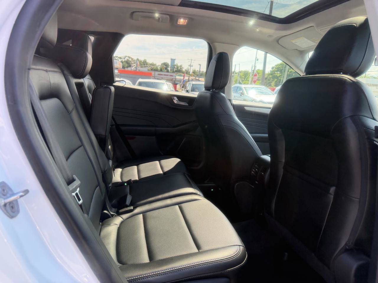 Used 2022 Ford Escape SEL AWD/4WD image 27