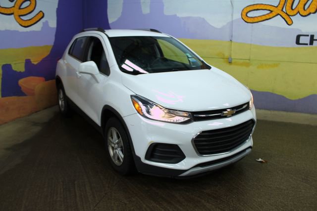 Used 2019 Chevrolet Trax LT FWD image 2