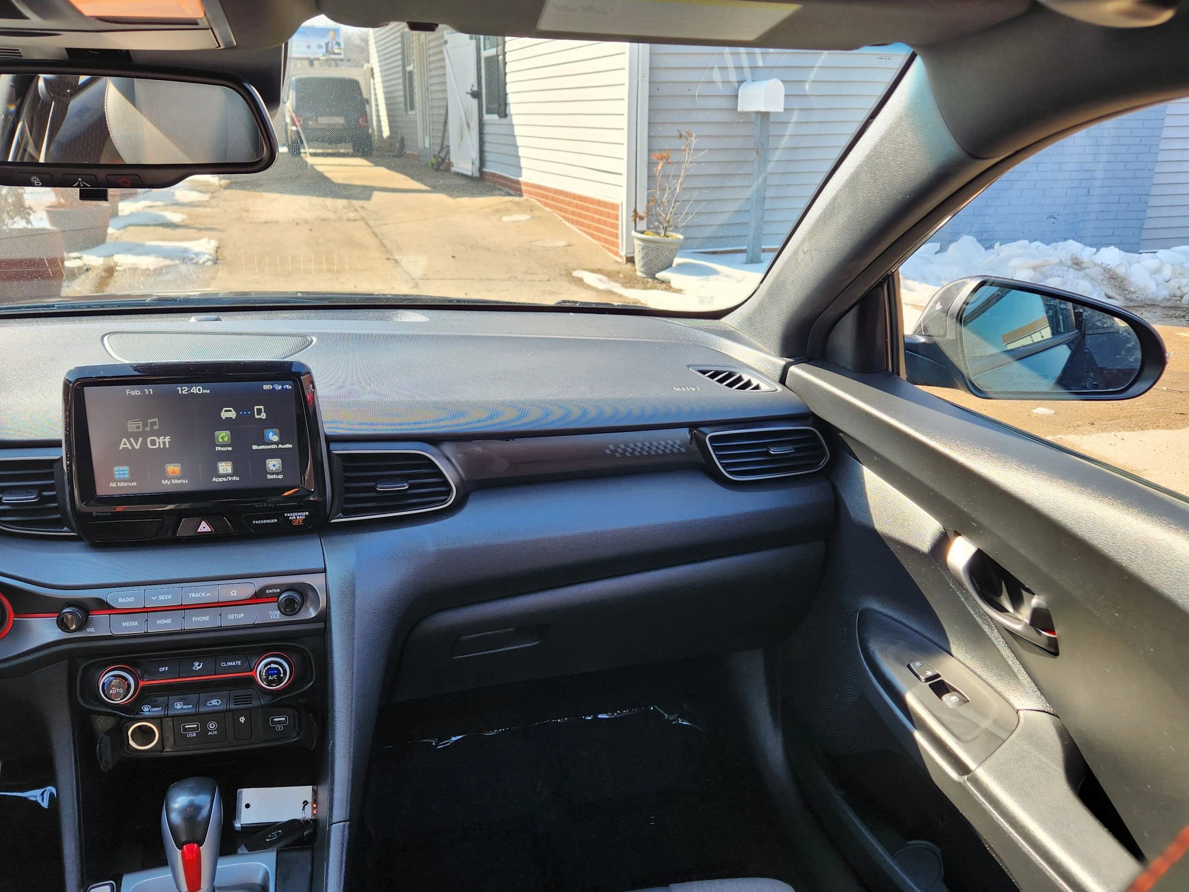 Used 2020 Hyundai Veloster Turbo image 27