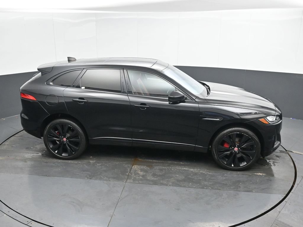 Used 2020 Jaguar F-PACE S image 31