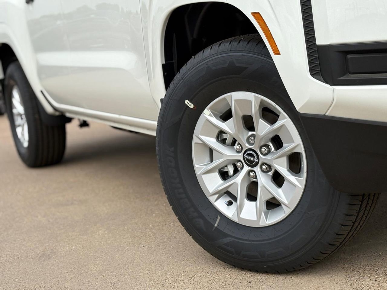 New 2026 Nissan Frontier S image 10