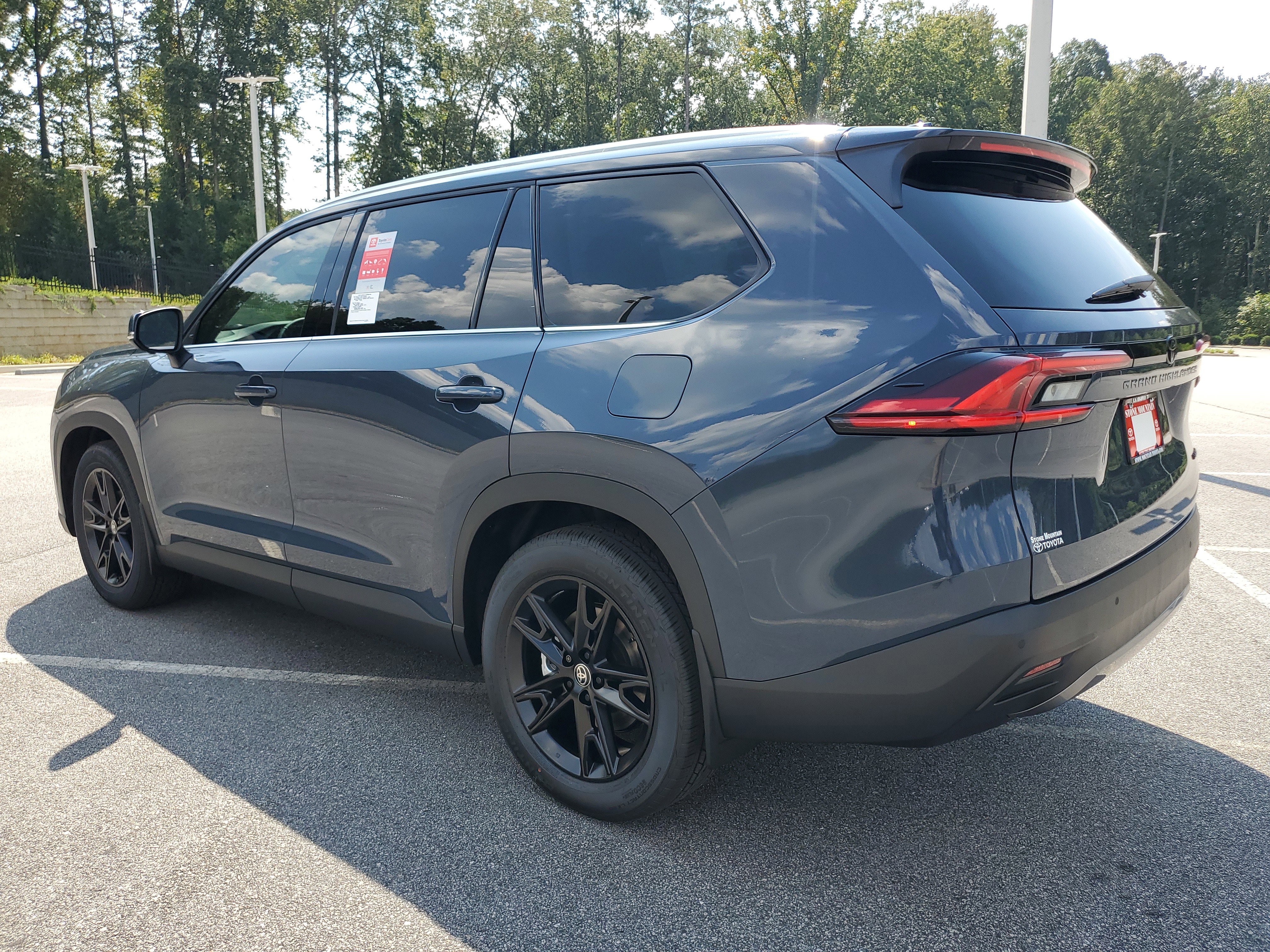 New 2026 Toyota Grand Highlander Limited image 4