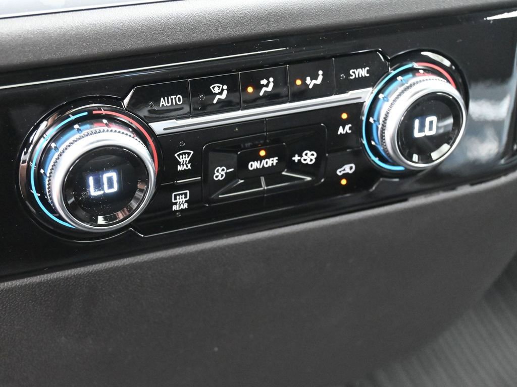 New 2025 GMC Sierra 2500 SLE image 22