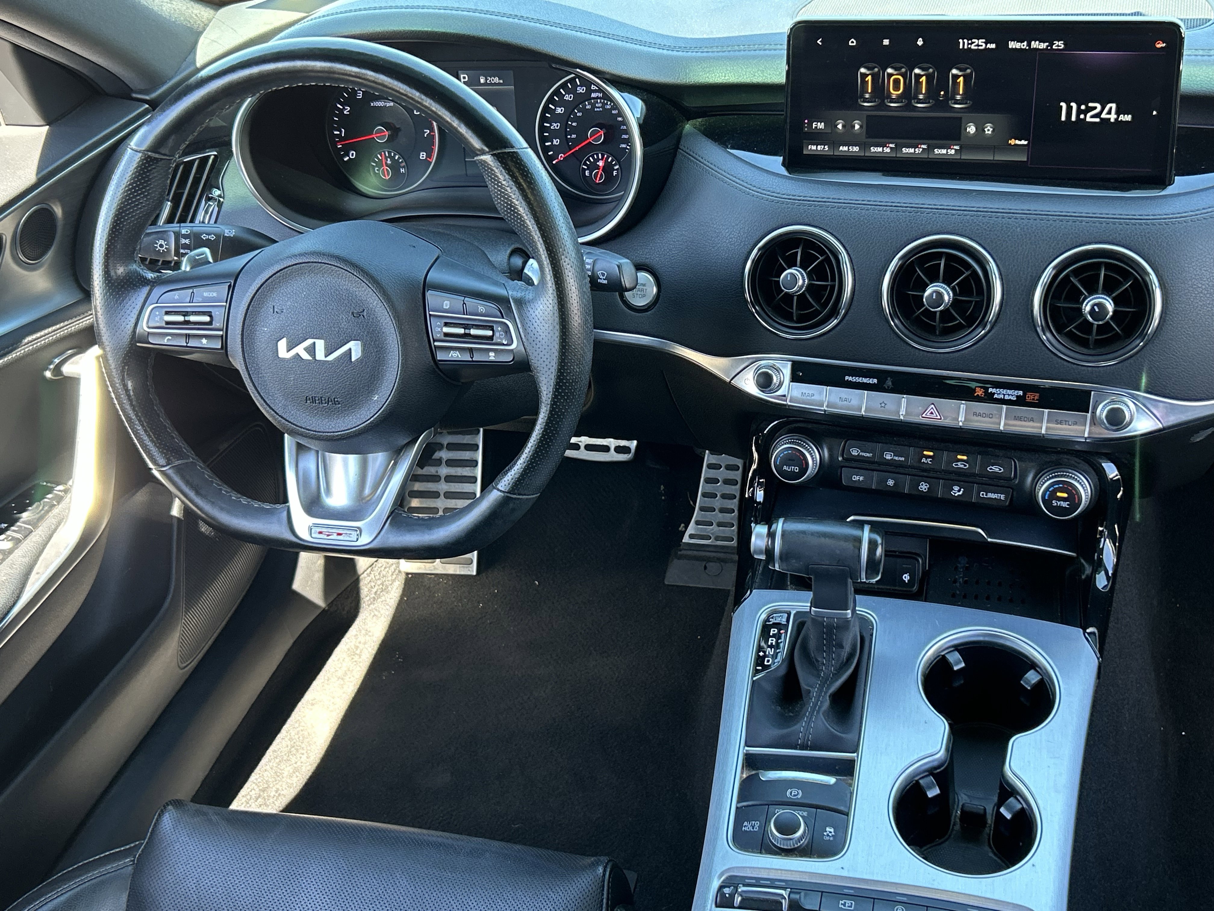 Certified 2022 Kia Stinger GT1 image 14