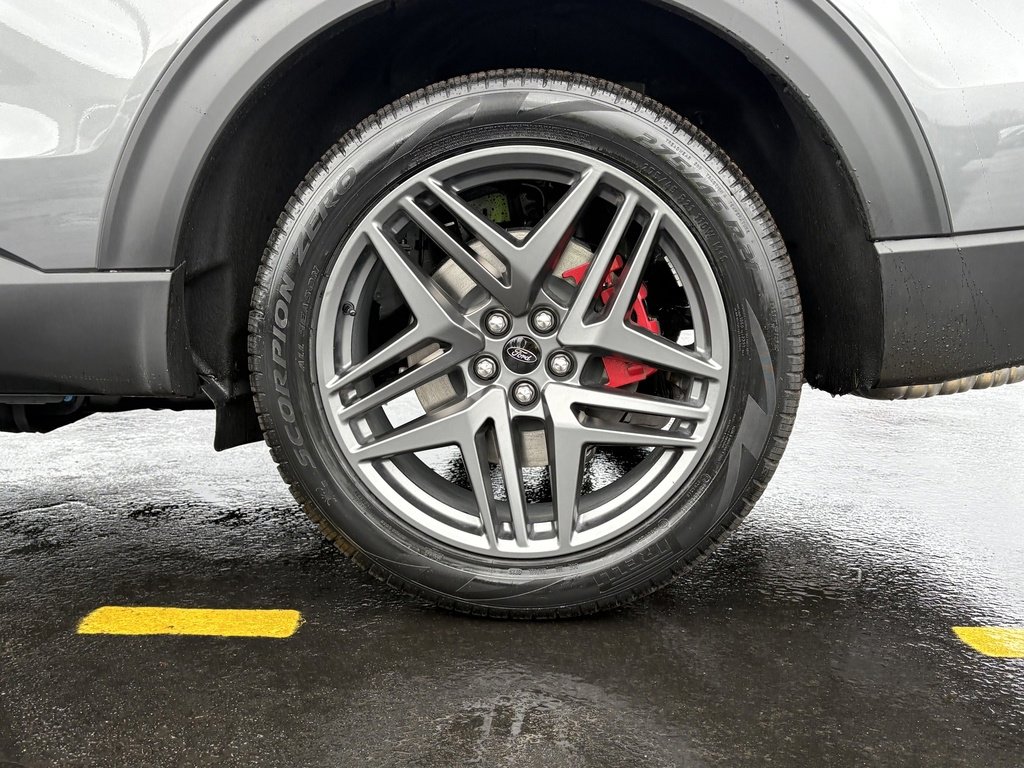 New 2026 Ford Explorer ST w/ Sun And Sound Package image 14