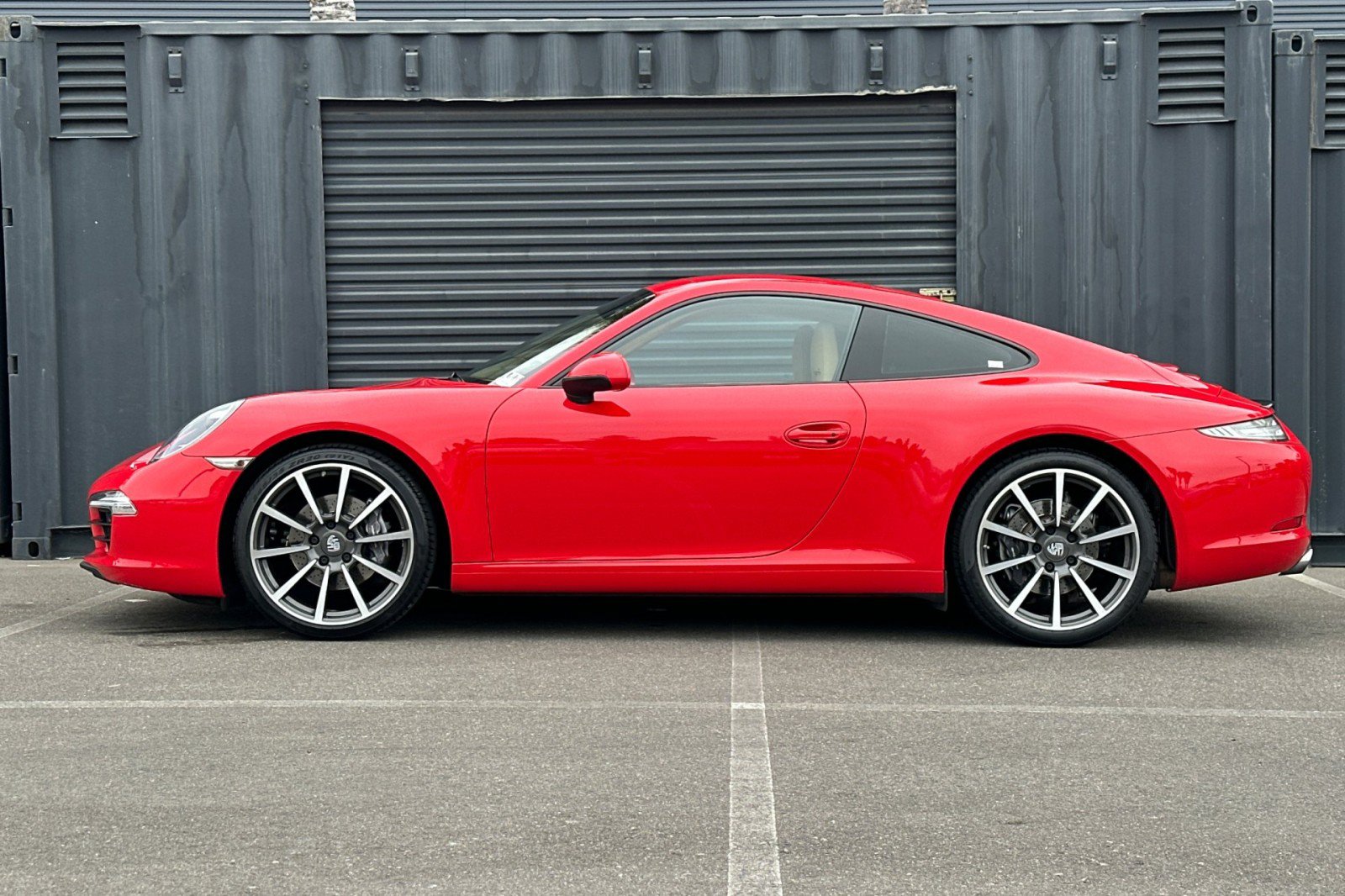 Used 2014 Porsche 911 Carrera RWD image 2