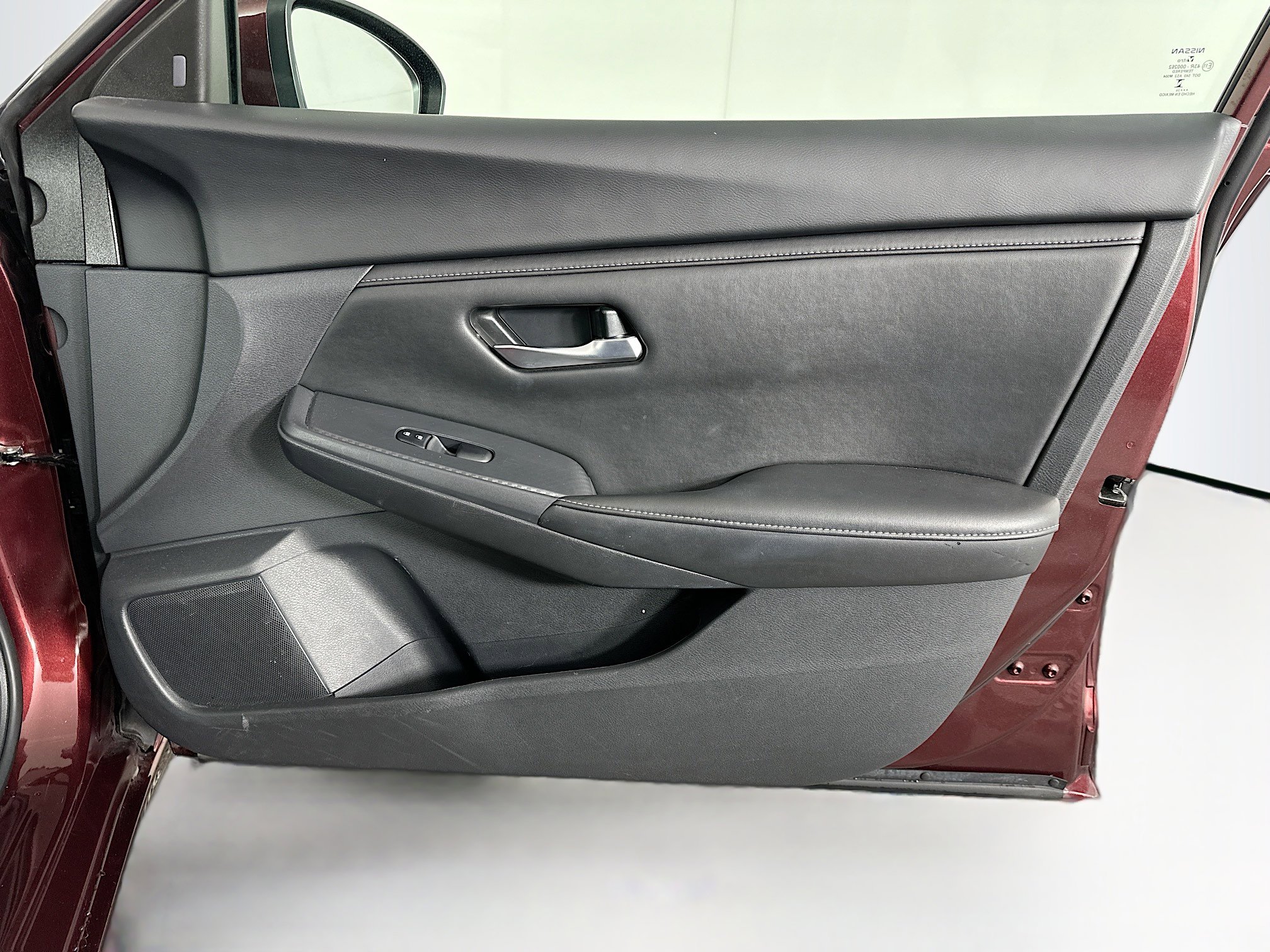 Used 2024 Nissan Sentra SV FWD image 30