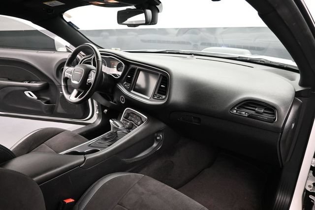 Used 2016 Dodge Challenger R/T Scat Pack RWD image 20