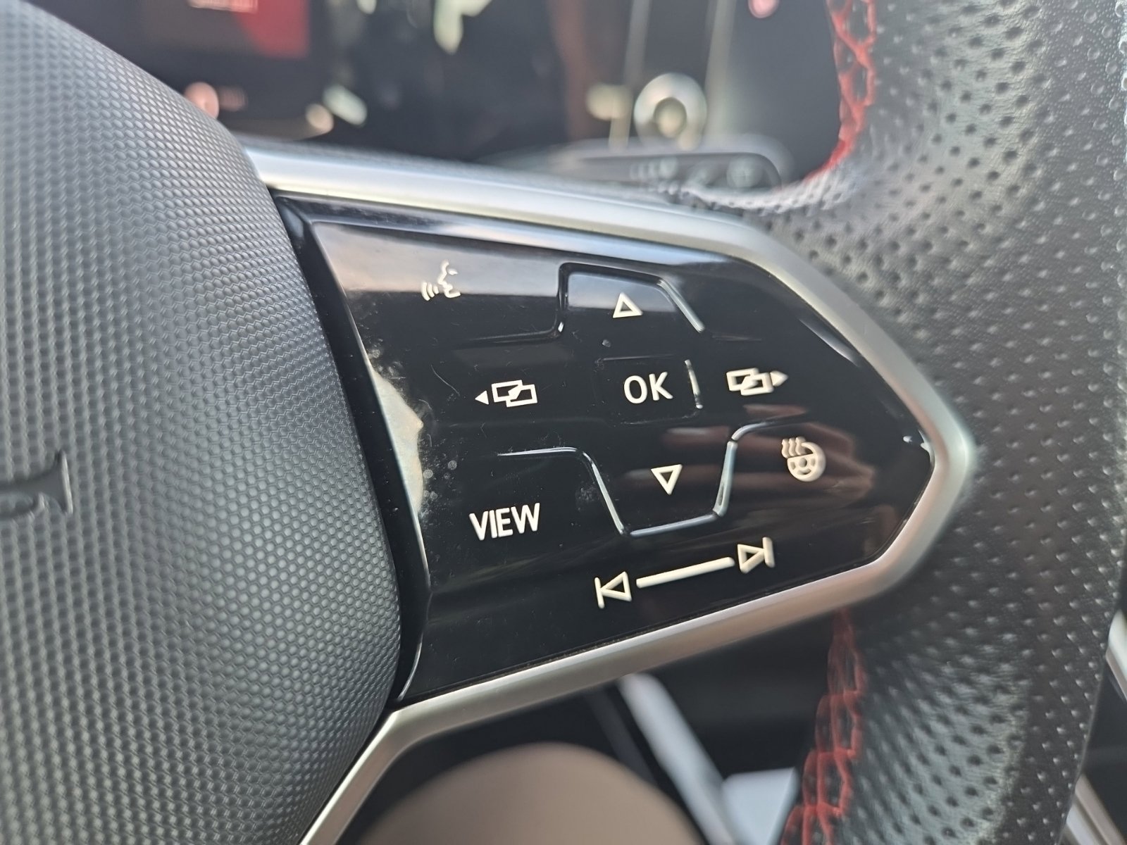 Certified 2024 Volkswagen GTI S FWD image 25