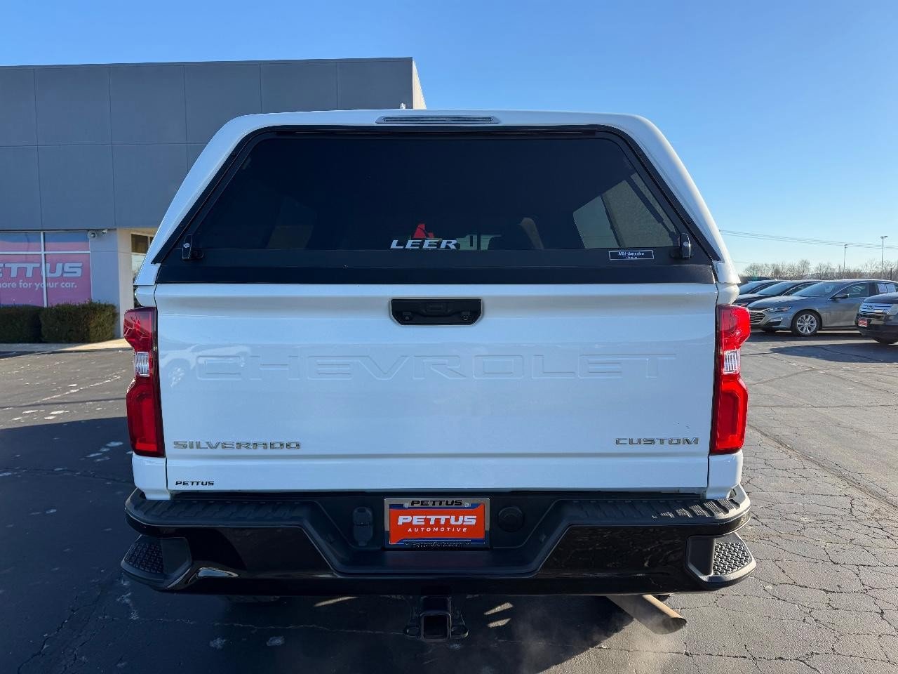 Used 2021 Chevrolet Silverado 2500 Custom w/ Custom Value Package image 5