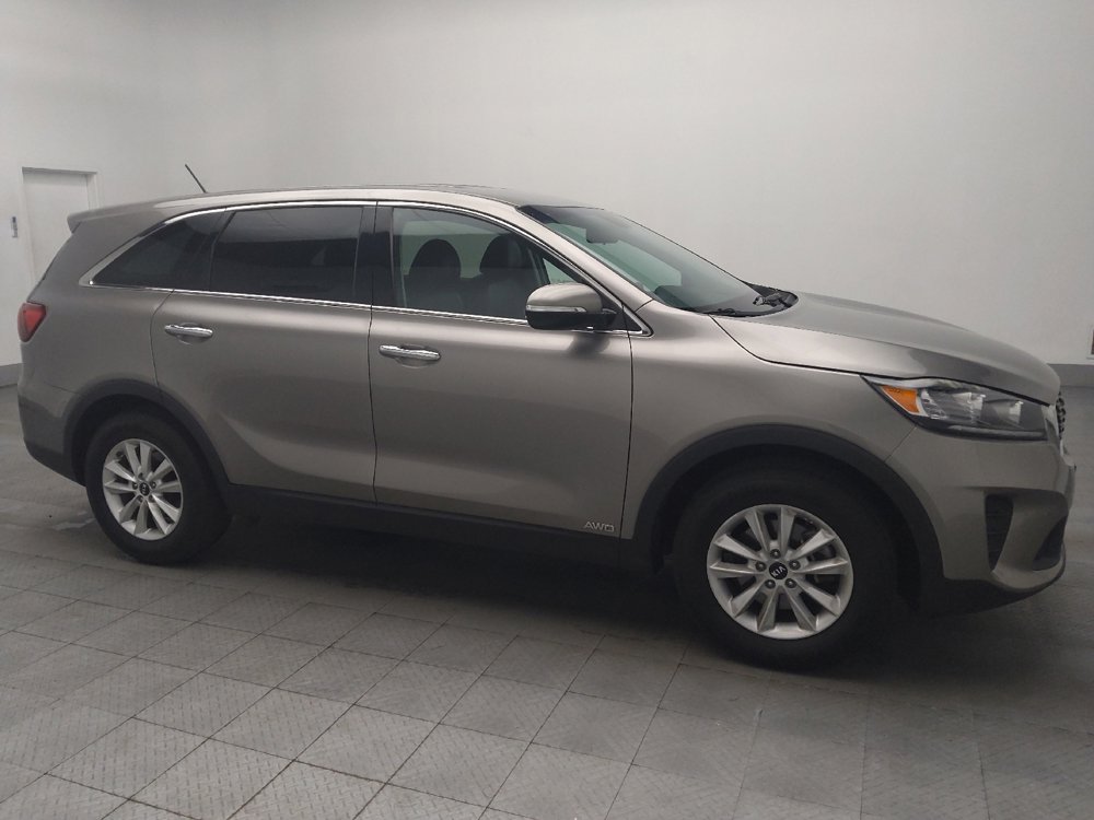 Used 2019 Kia Sorento LX image 11
