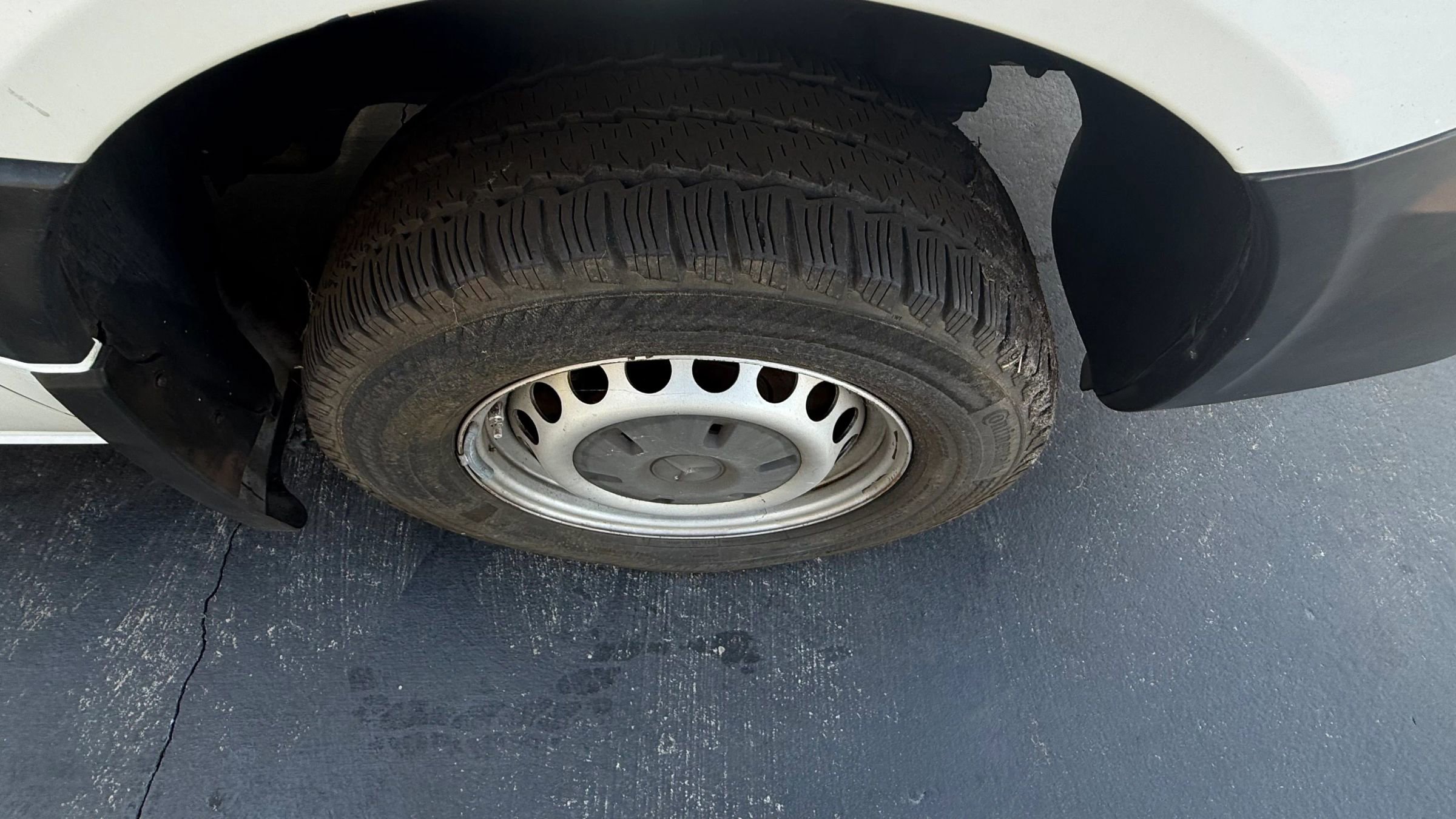 Used 2017 Mercedes-Benz Sprinter 2500 image 23