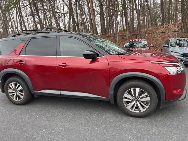 Used 2022 Nissan Pathfinder SL image 4