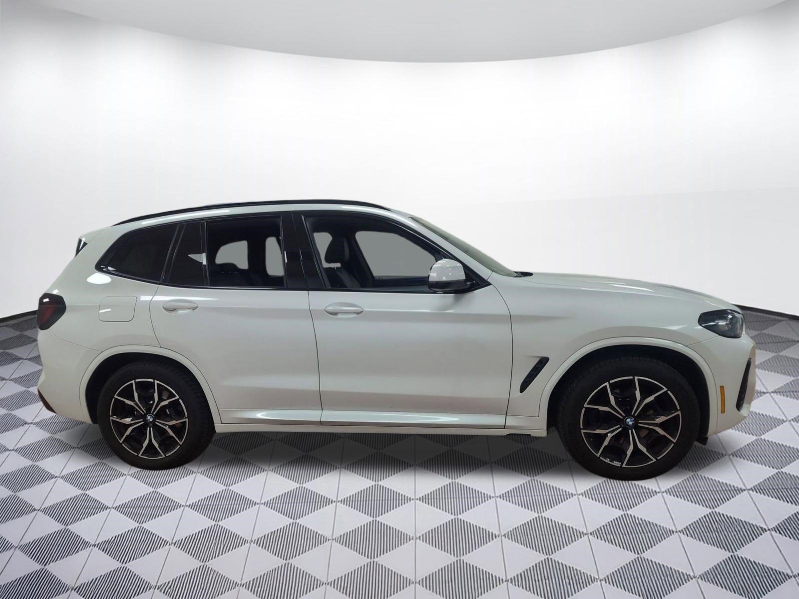 Certified 2023 BMW X3 xDrive30i w/ M Sport Package image 7