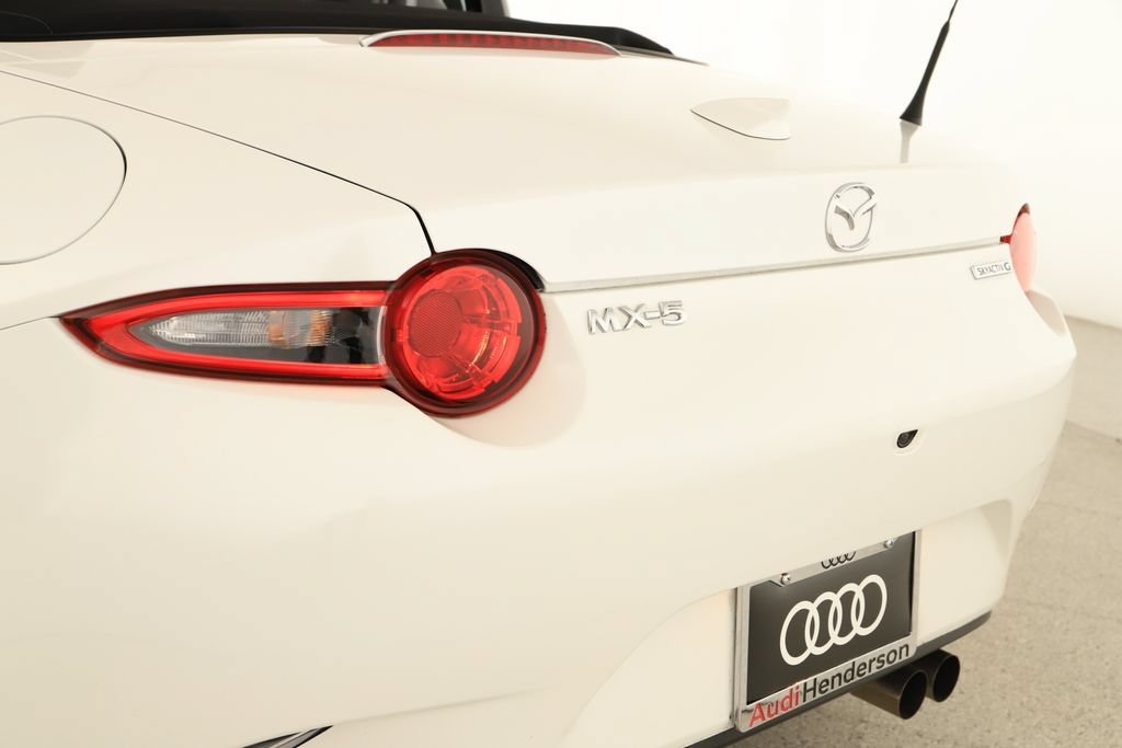 Used 2022 MAZDA MX-5 Miata Grand Touring w/ Weather Package RWD image 26