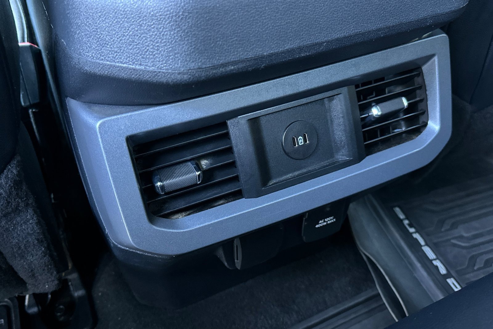 Used 2024 Ford F250 Lariat w/ Sport Appearance Package image 40