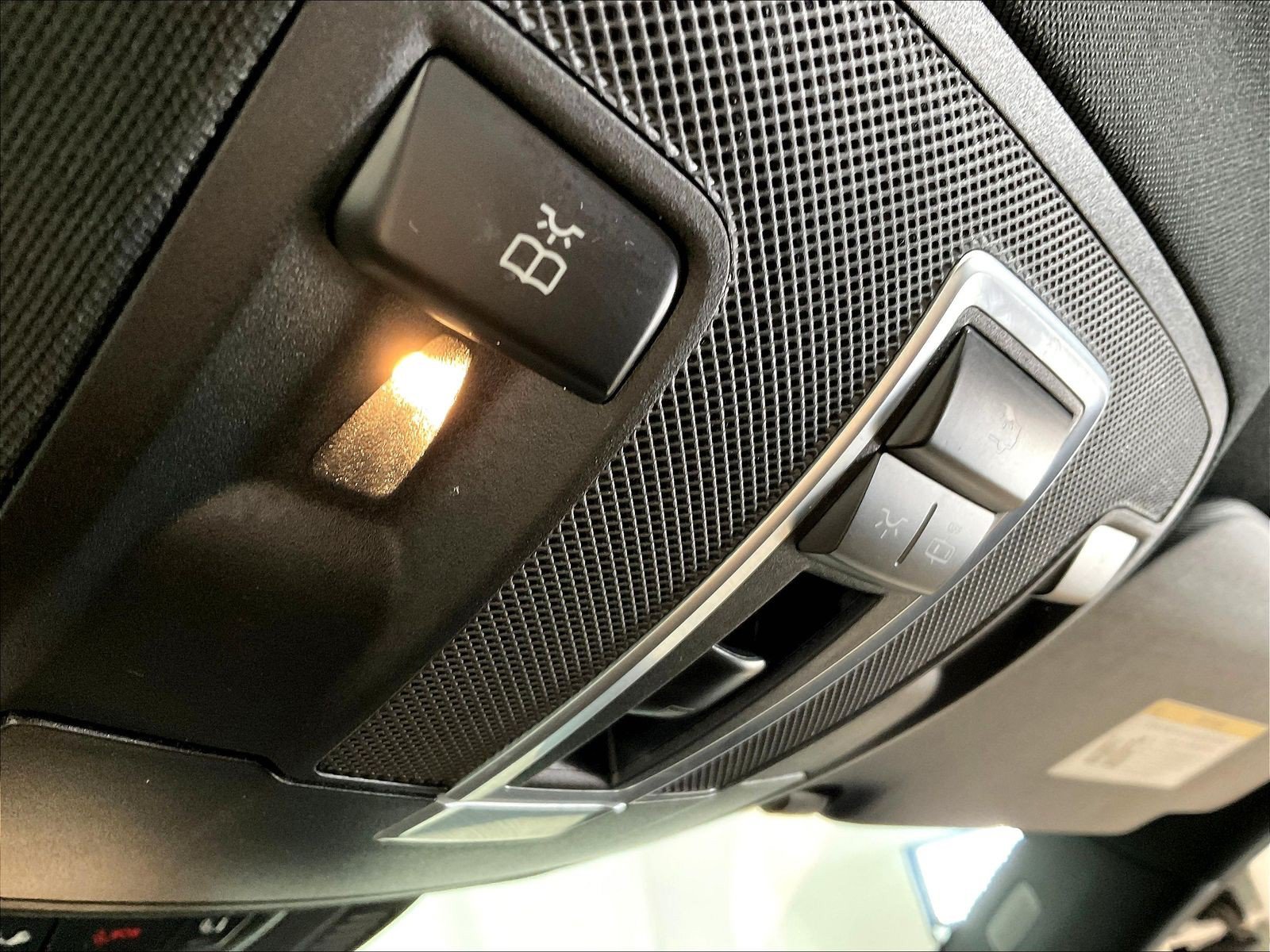 Used 2019 Mercedes-Benz GLS 450 4MATIC image 38