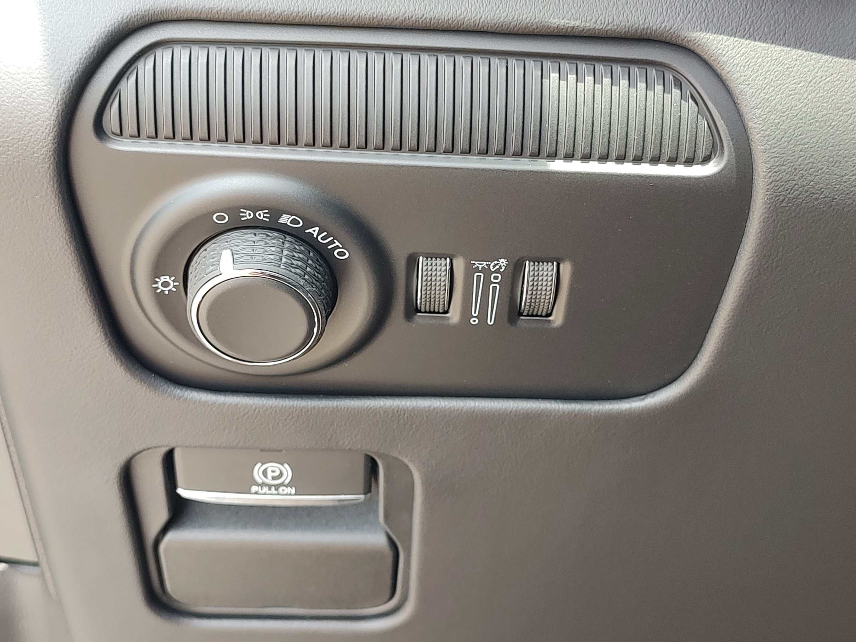 New 2026 Jeep Grand Wagoneer L Summit AWD/4WD image 23