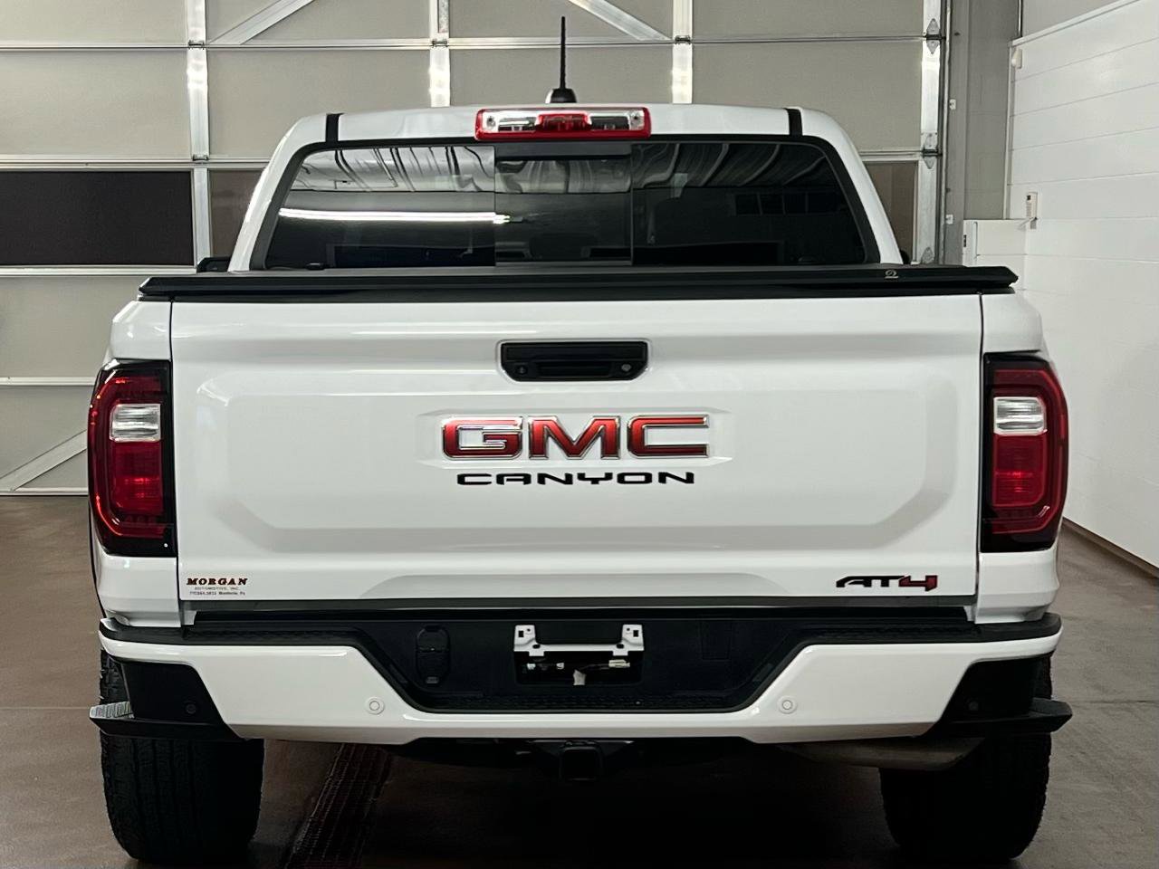 Used 2024 GMC Canyon AT4 w/ Technology Package image 4
