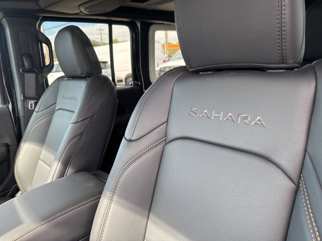 Used 2024 Jeep Wrangler Sahara w/ Technology Group image 18