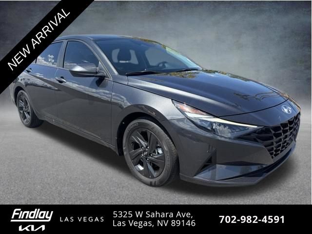 Used 2023 Hyundai Elantra SEL FWD image 3