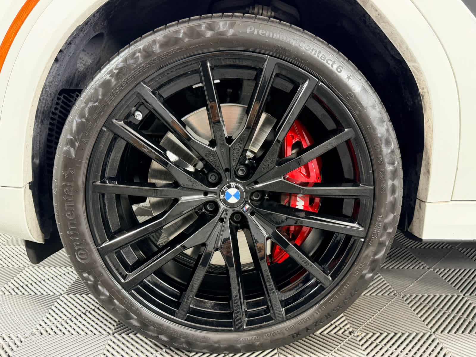 Certified 2023 BMW X6 M50i w/ Executive Package AWD/4WD image 8