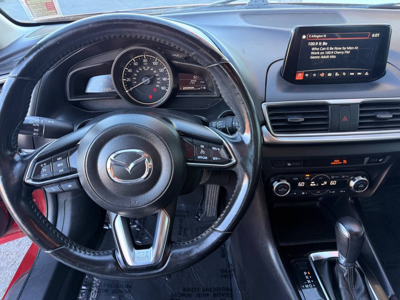 Used 2018 MAZDA MAZDA3 Touring FWD image 11