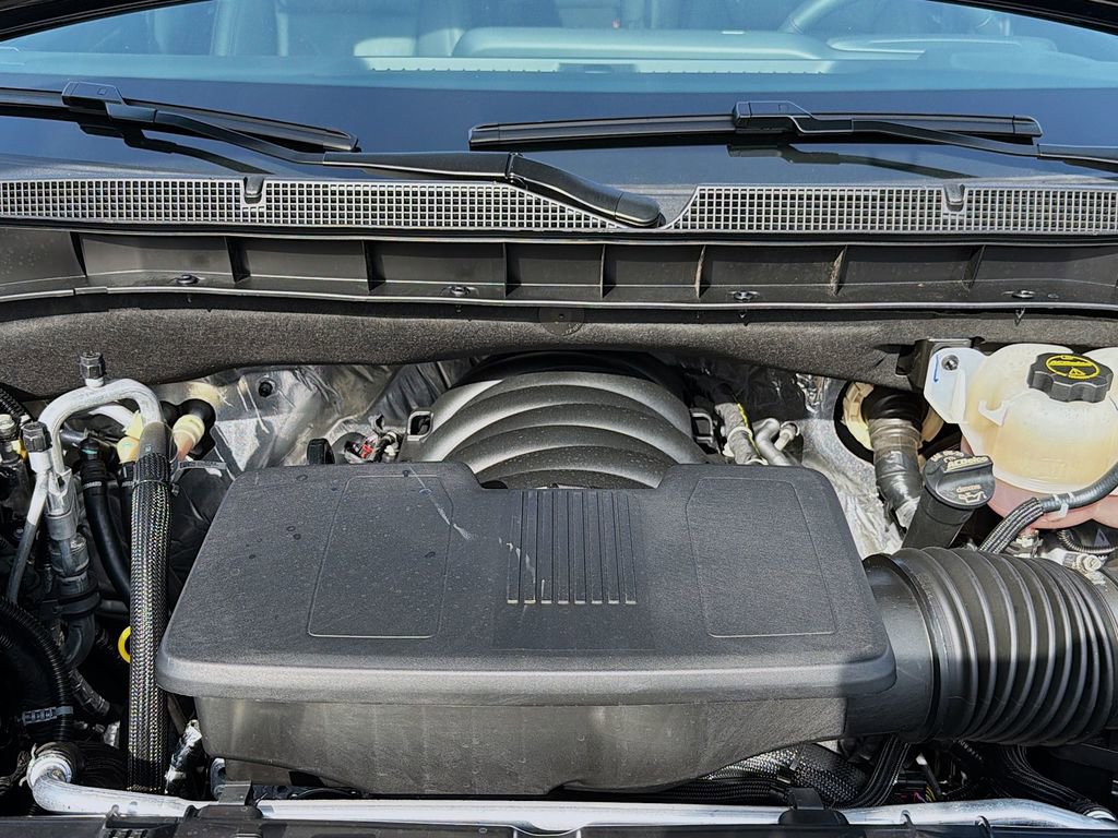 Used 2025 Chevrolet Tahoe RST w/ Comfort Package image 34