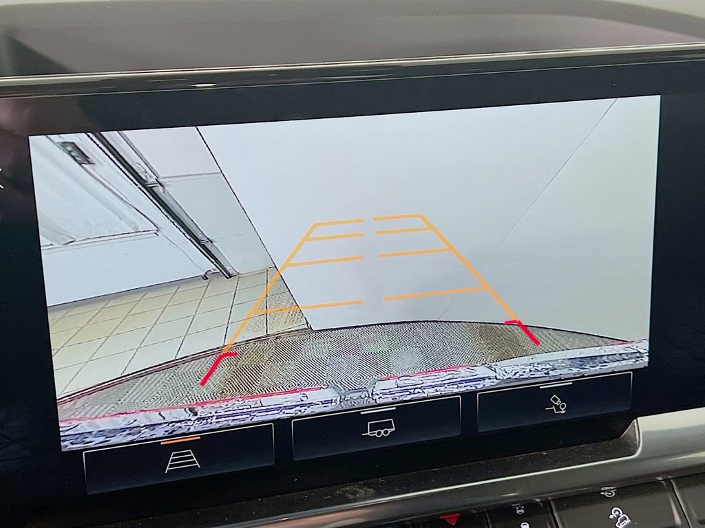 New 2026 GMC Sierra 1500 Elevation image 10