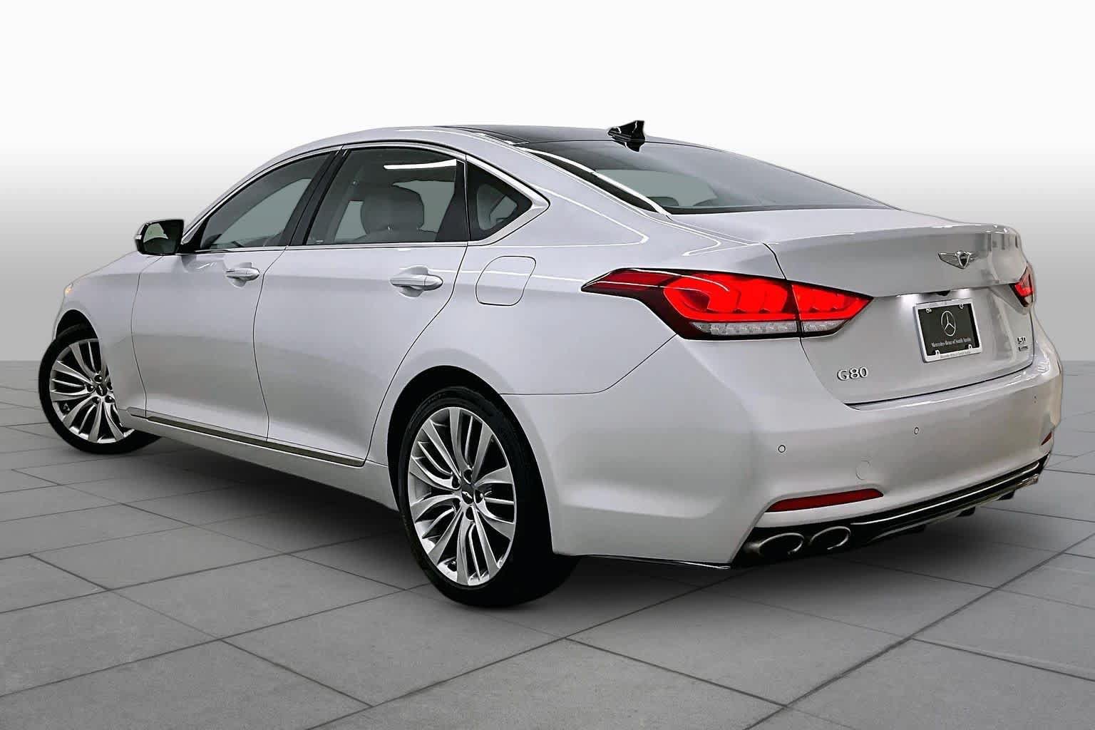 Used 2018 Genesis G80 5.0 Ultimate AWD/4WD image 12