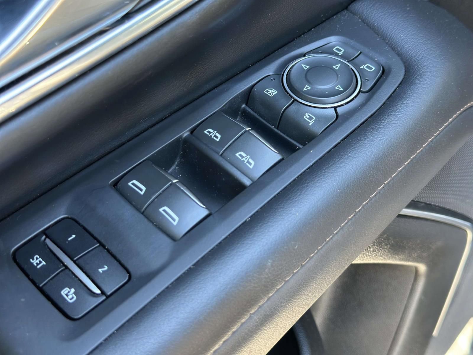 Certified 2023 Chevrolet Tahoe High Country AWD/4WD image 21