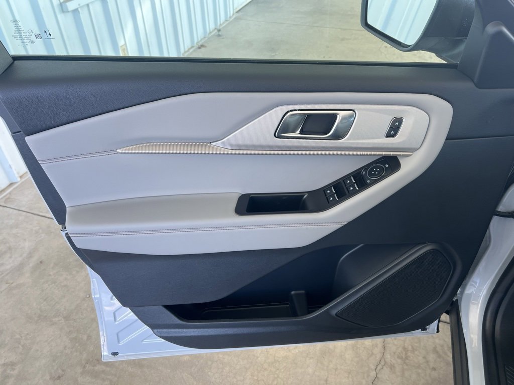 New 2026 Ford Explorer Active image 8