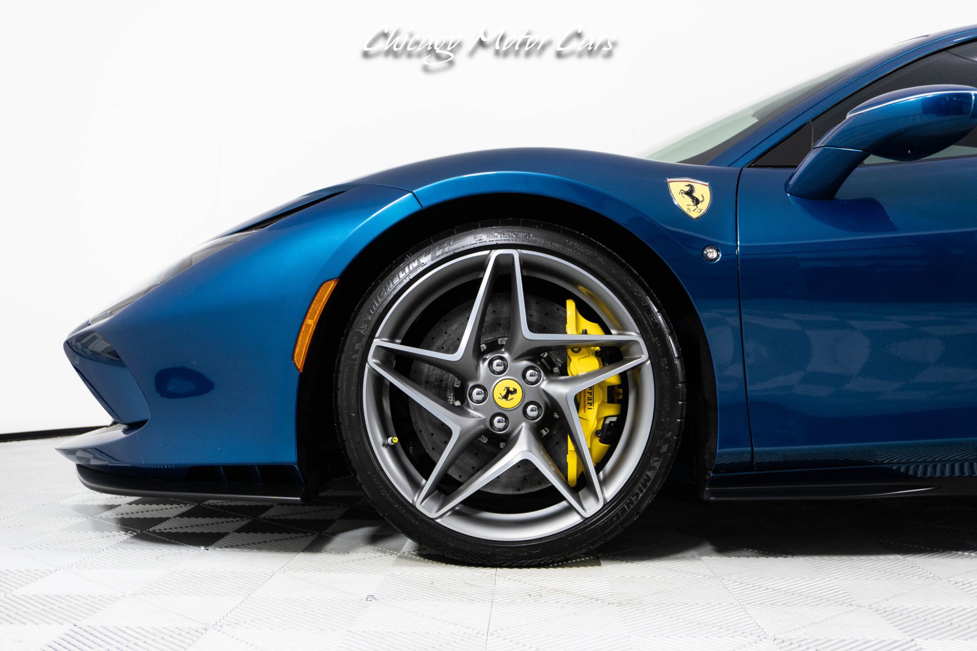 Used 2021 Ferrari F8 Tributo image 3