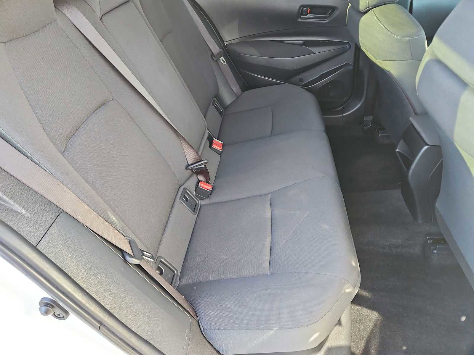 Used 2022 Toyota Corolla LE image 19