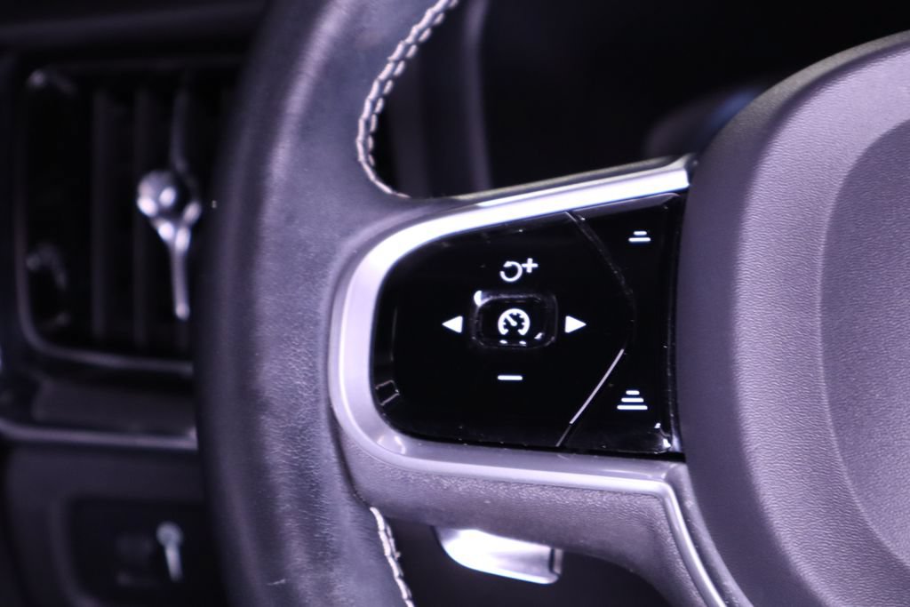 Used 2020 Volvo S60 T5 Momentum FWD image 18
