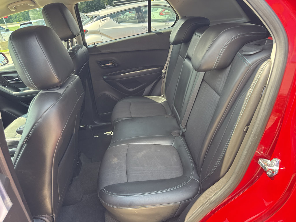 Used 2016 Chevrolet Trax LT w/ LT Convenience Package FWD image 13