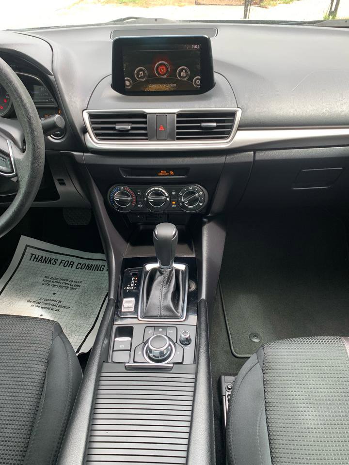 Used 2017 MAZDA MAZDA3 Sport w/ Preferred Equipment Package image 11