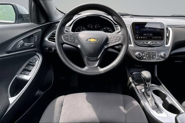 Used 2024 Chevrolet Malibu LT FWD image 8