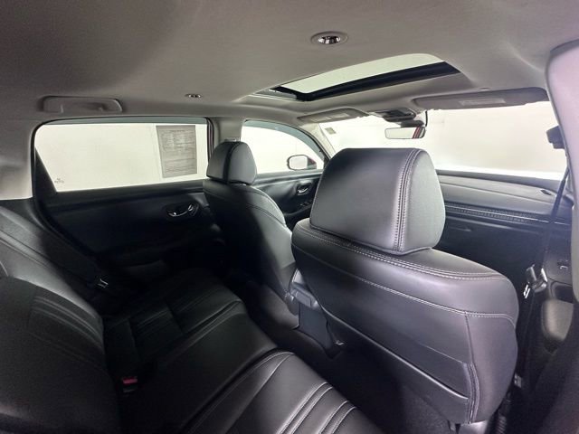 Used 2025 Honda HR-V EX-L image 12
