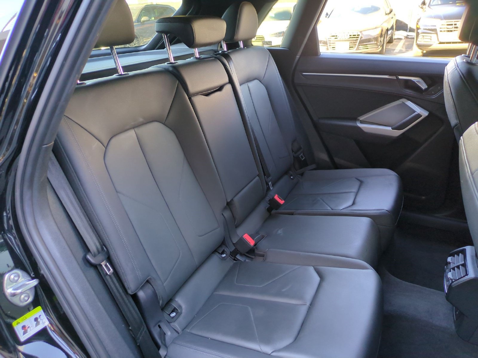 Used 2020 Audi Q3 2.0T Premium w/ Convenience Package AWD/4WD image 29