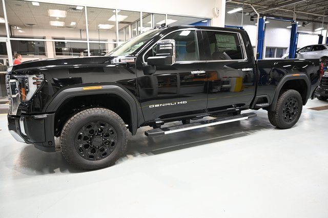 New 2026 GMC Sierra 2500 Denali w/ Denali Reserve Package image 10