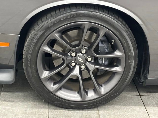 Used 2021 Dodge Challenger R/T Scat Pack RWD image 6