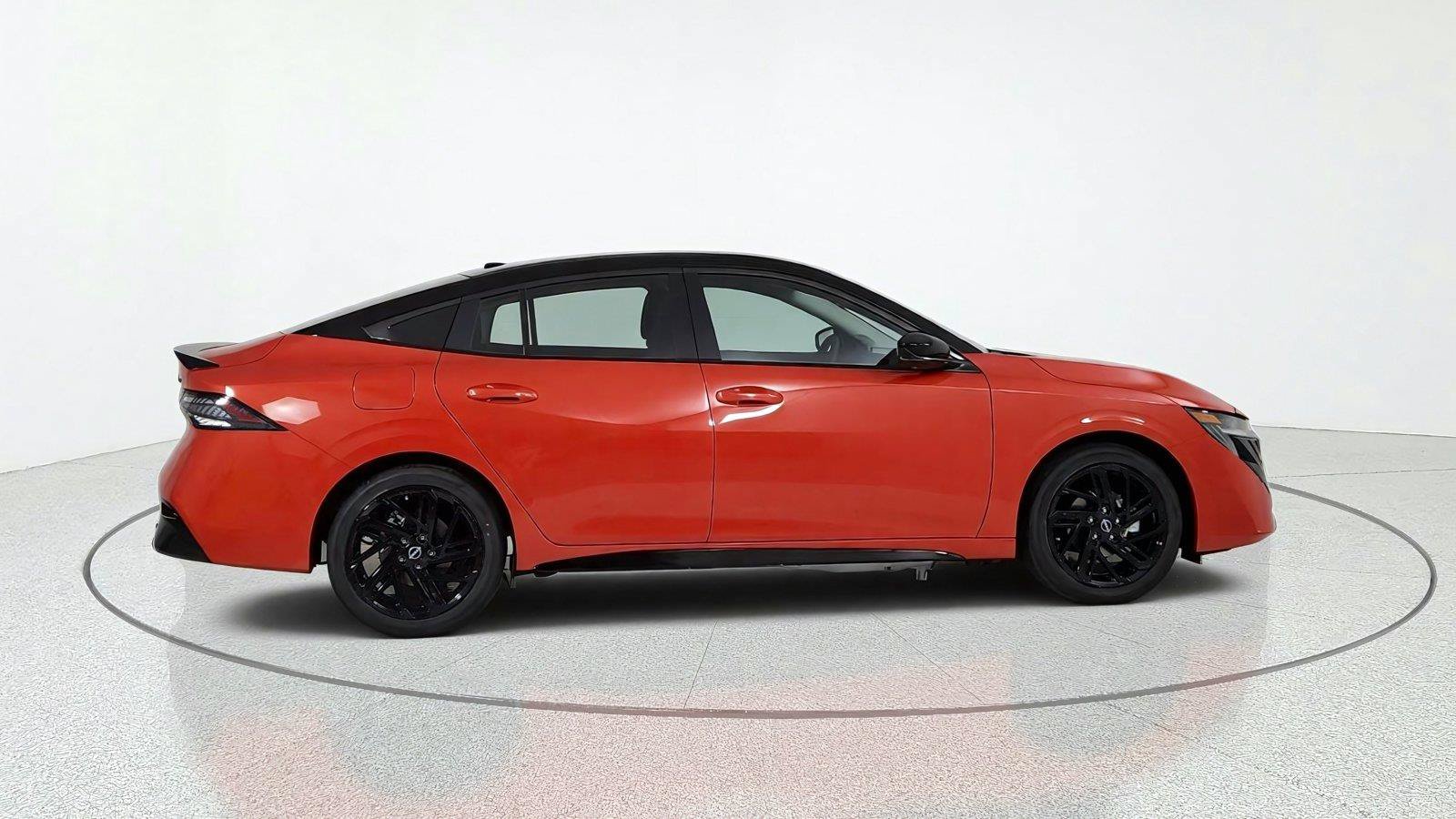 New 2027 Nissan Sentra SR w/ SR All Weather Package FWD image 7