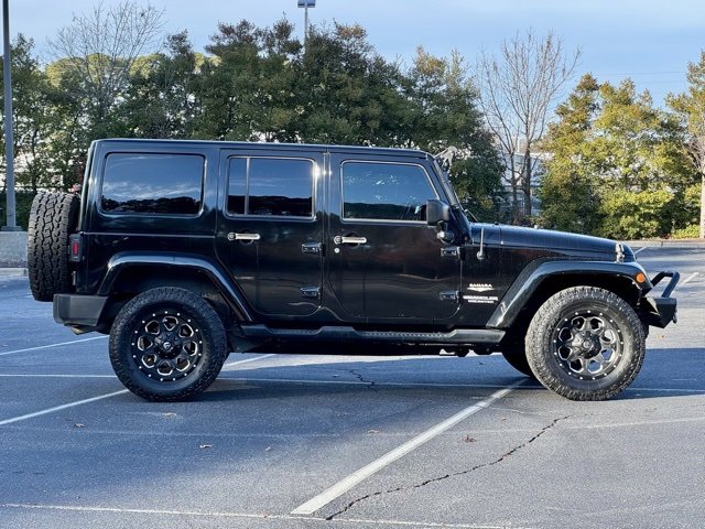 Used 2014 Jeep Wrangler Unlimited Sahara image 9