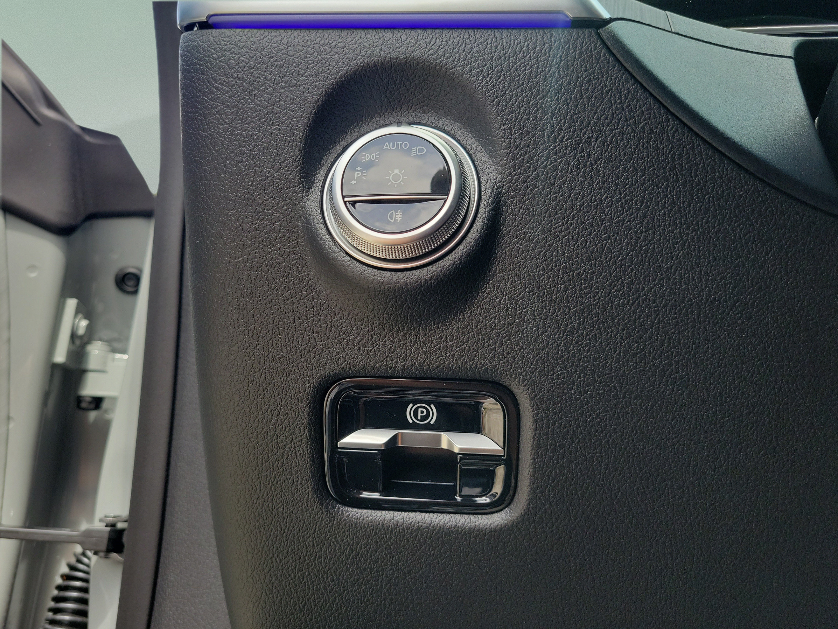 New 2026 Mercedes-Benz CLE 450 4MATIC Coupe image 9